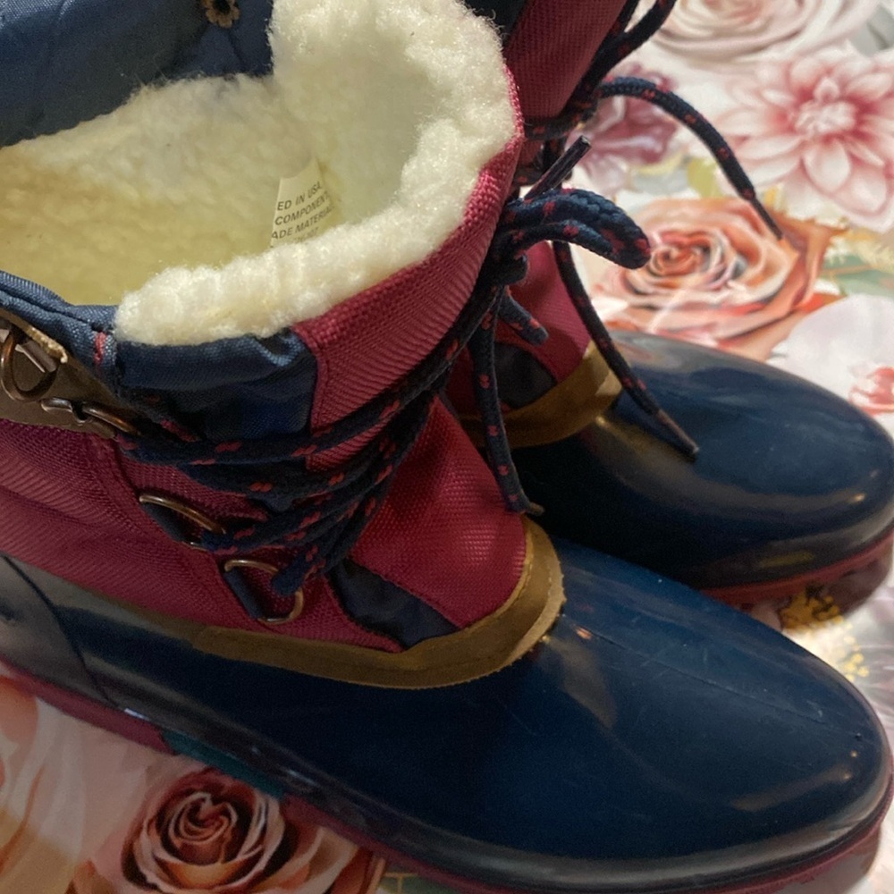 DuPont Certified Thermolite Duck Size 7 Boots Fully Lined Fall Waterproof